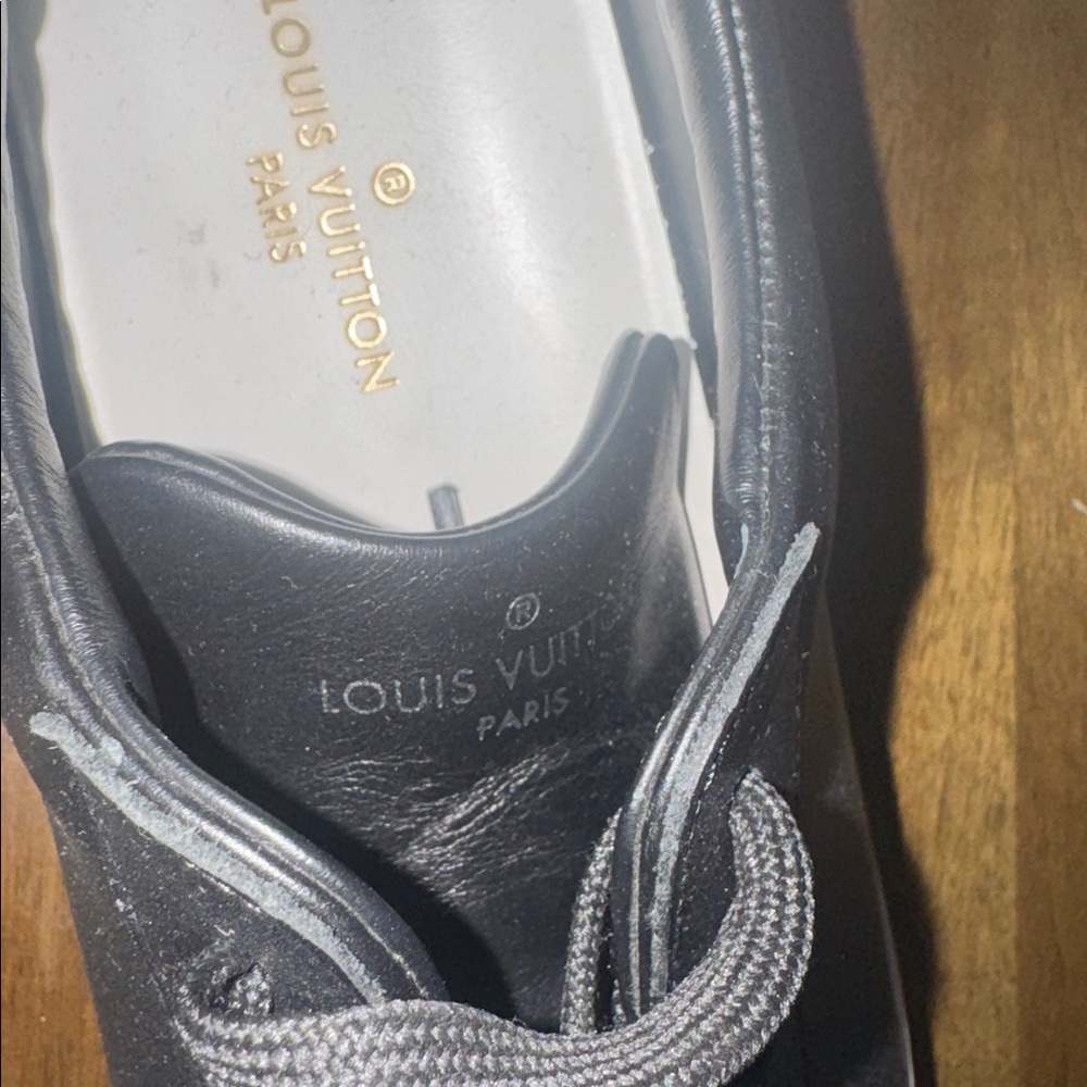 Louis Vuitton leather sneakers - Picture 6 of 10
